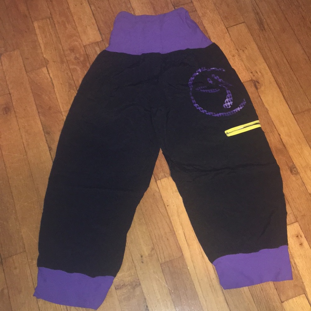 Zumba cargo capris